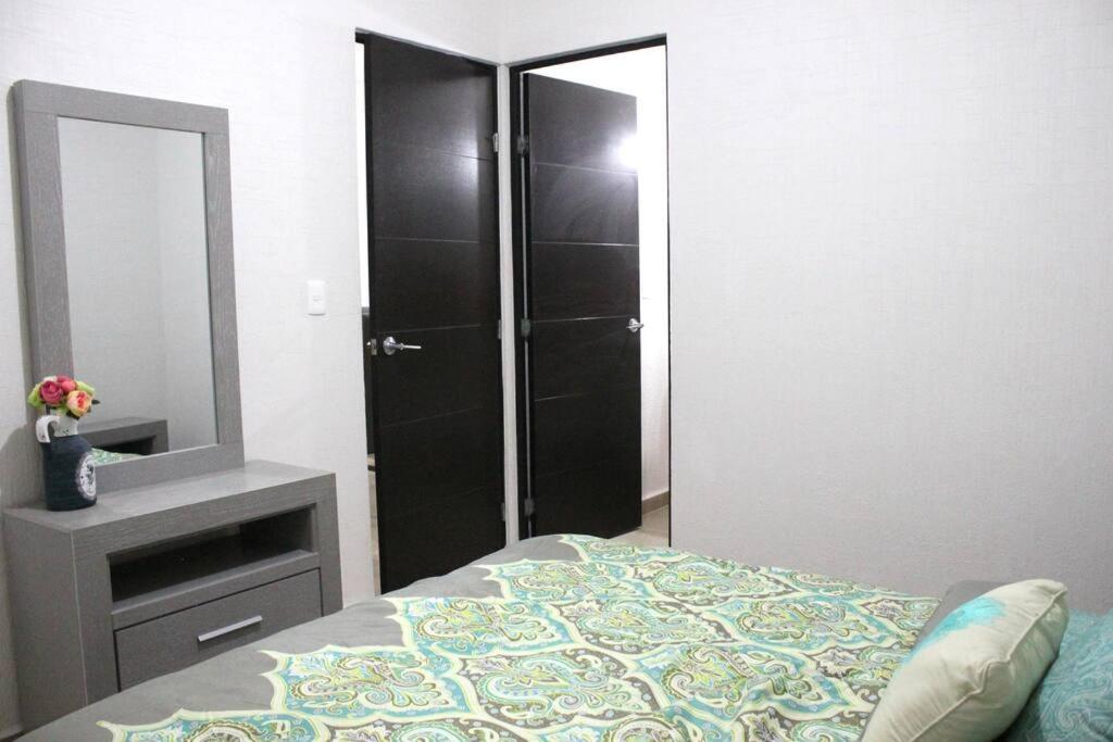 Depa De Playa C/Alberca Cerca De La 5A Avenida Apartment Плая дел Кармен Екстериор снимка