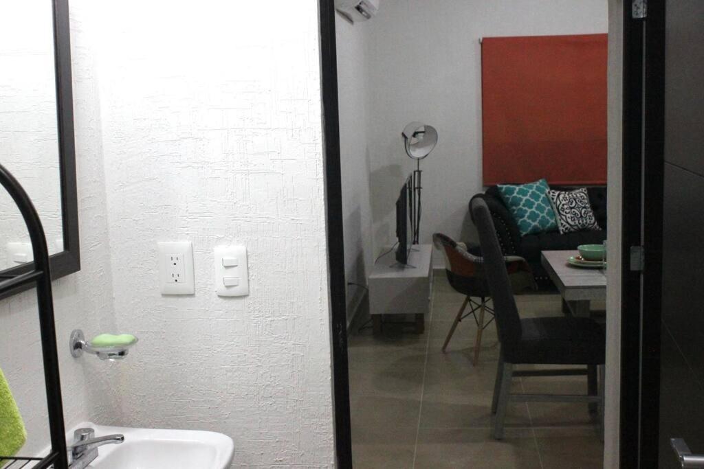Depa De Playa C/Alberca Cerca De La 5A Avenida Apartment Плая дел Кармен Екстериор снимка