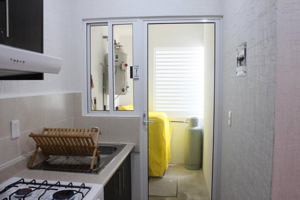 Depa De Playa C/Alberca Cerca De La 5A Avenida Apartment Плая дел Кармен Екстериор снимка