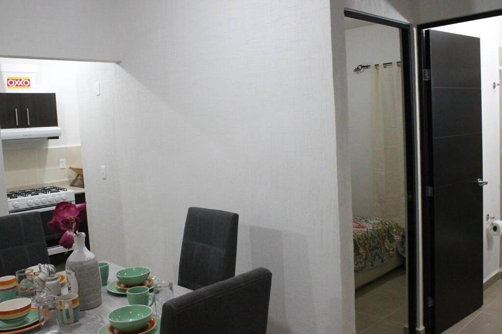 Depa De Playa C/Alberca Cerca De La 5A Avenida Apartment Плая дел Кармен Екстериор снимка